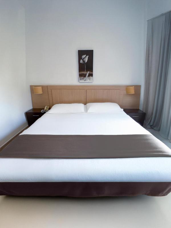 Superior Double Room image 3