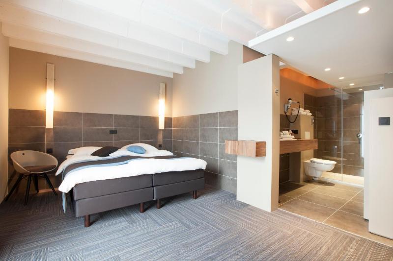 Superior Double or Twin Room image 1