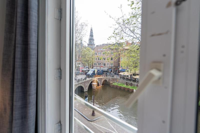 Triple Canal View with Private Bathroom image 3