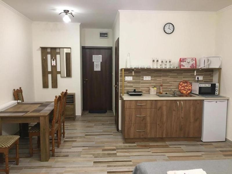 Apartment image 3