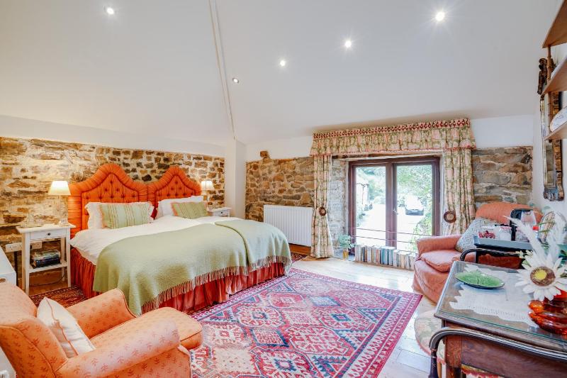 King or Twin Room image 1