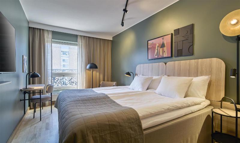 Superior King Room image 1