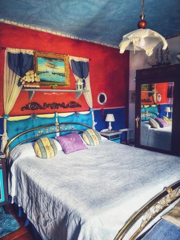 Double Room with Private Bathroom image 4