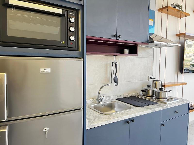 Central Amman Stunning Views Apt - image 6