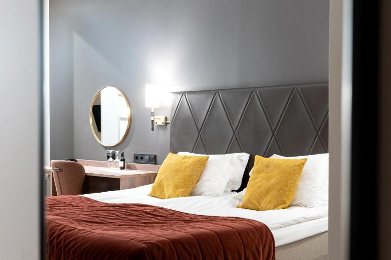 Economy Double Room (140 cm bed) - - Lilla Hotellet image 1