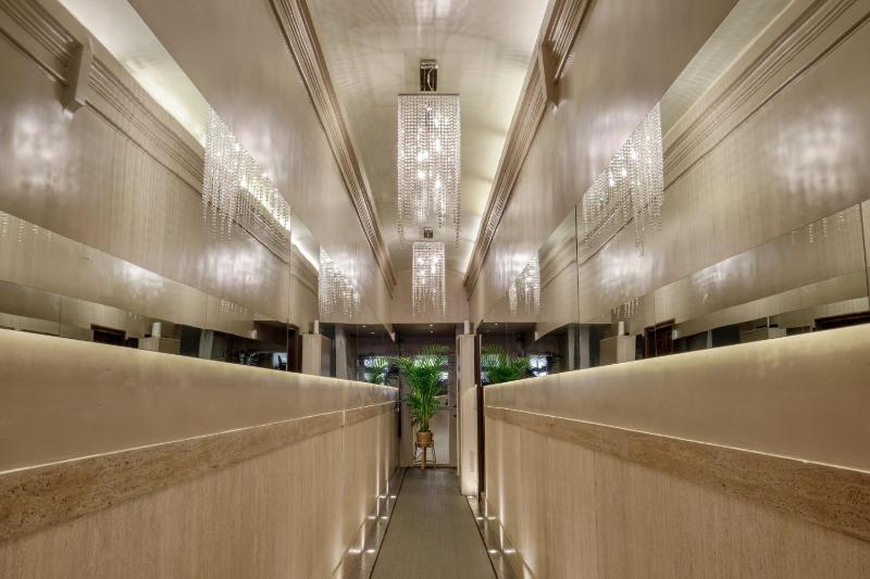 Superior Double Room image 3