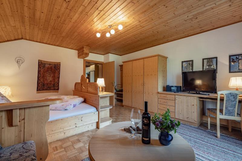 Double Room with Mountain View image 4