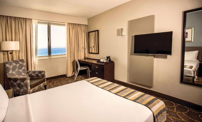 Superior Queen Room image 1