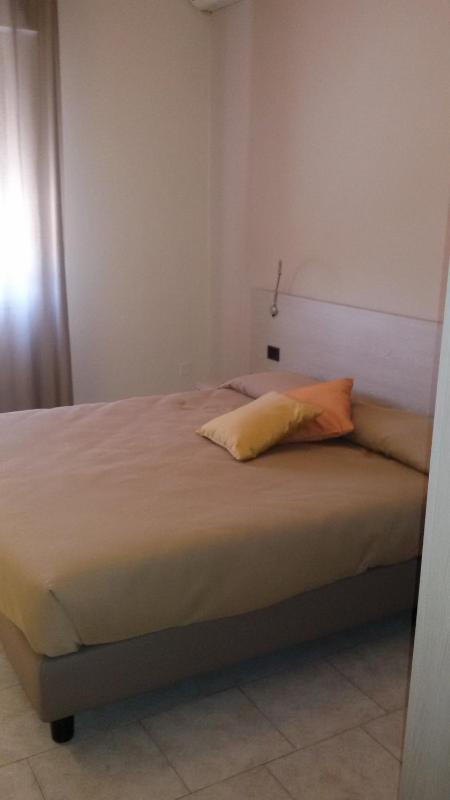 Single Room image 2