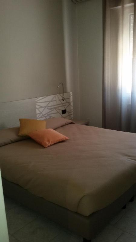 Single Room image 1