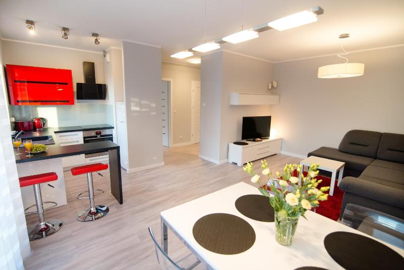 Apartment - Chmielna 71/104 image 2