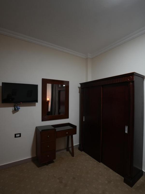 Montana Hotel - image 2