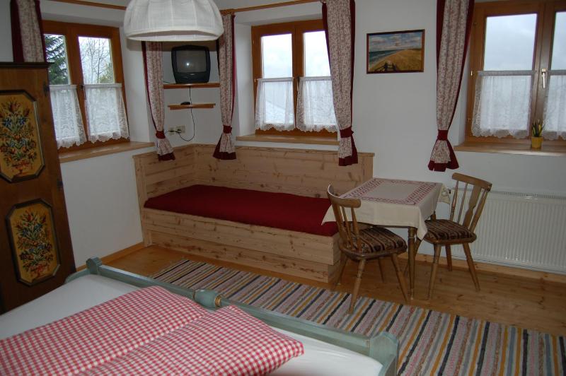 Three-Bedroom Apartment with Mountain View image 4