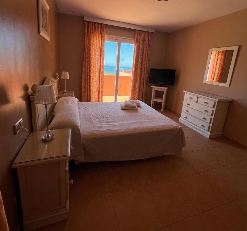 Three-Bedroom Apartment - Penthouse with Sea Views image 2