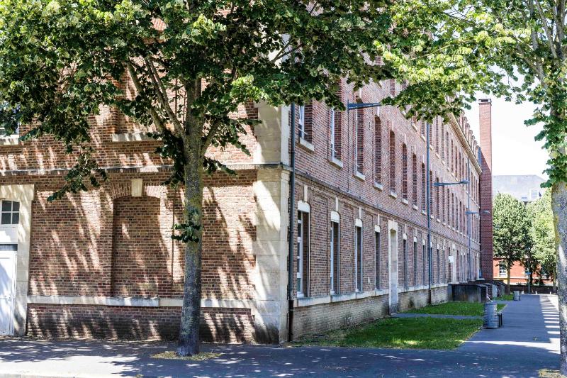 Auberge de Jeunesse HI Amiens - image 1