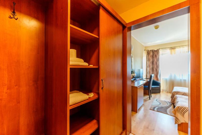 Triple Room image 4