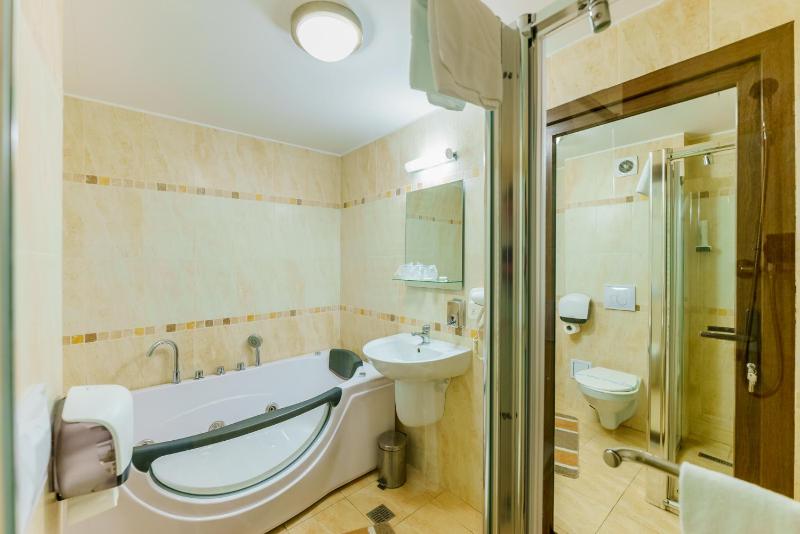 Suite image 2