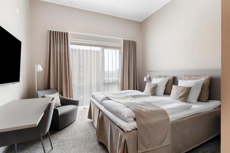 Comfort Queen Room image 1