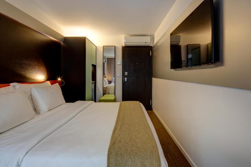 Economy Double Room  image 1