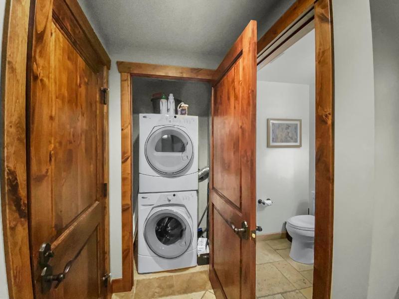 Park City Lux Dream Ski-In Out at Canyons Village! 521H by SkyRun Park City - image 34