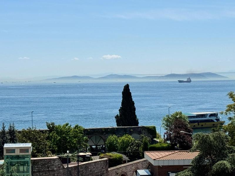 Quadruple Room with Sea View image 3