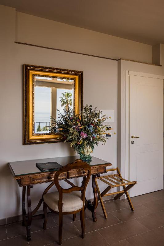 Hotel Villa Paradiso - image 42