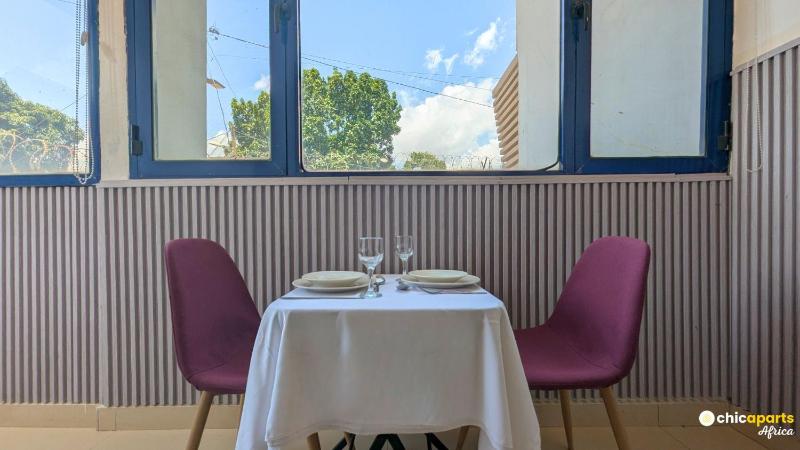 Chic appart avec parking et belle vue - image 3