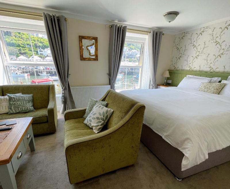 Superior Double Room image 4