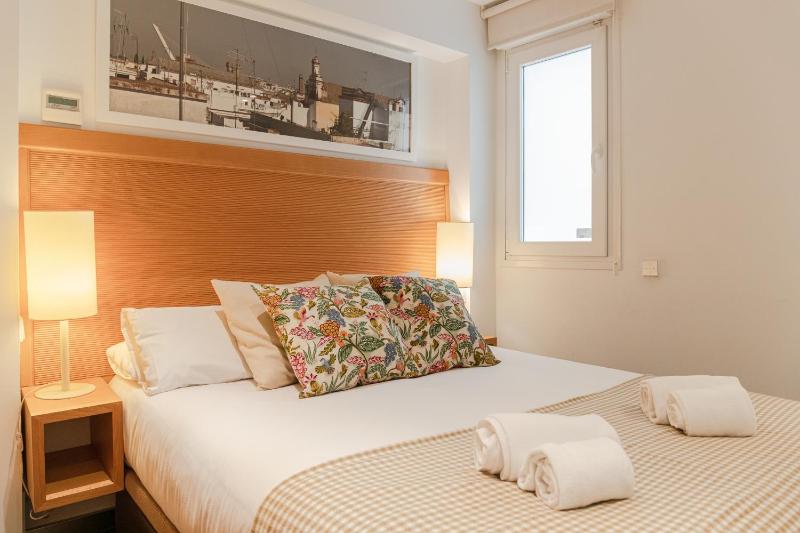 One-Bedroom Apartment (1-4 Adults) image 2