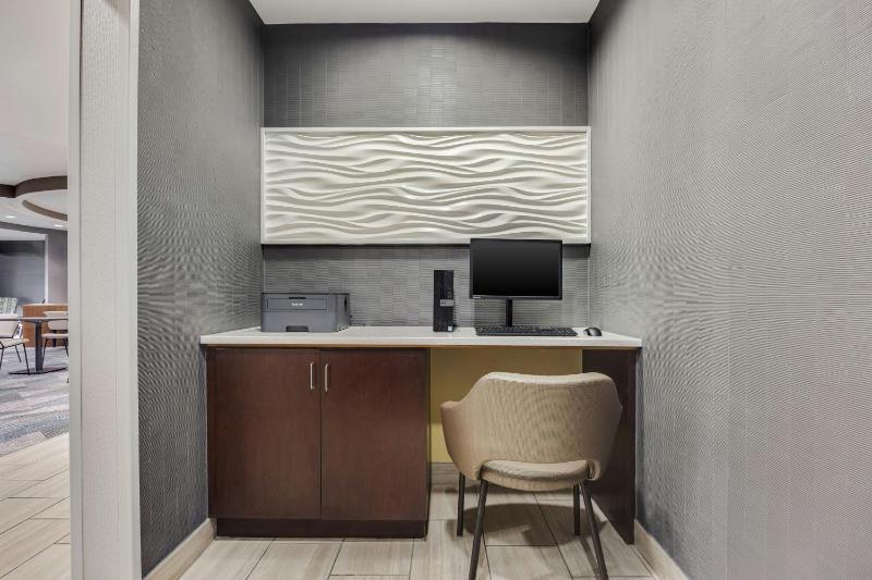 SpringHill Suites by Marriott Jacksonville North I-95 Area - image 12