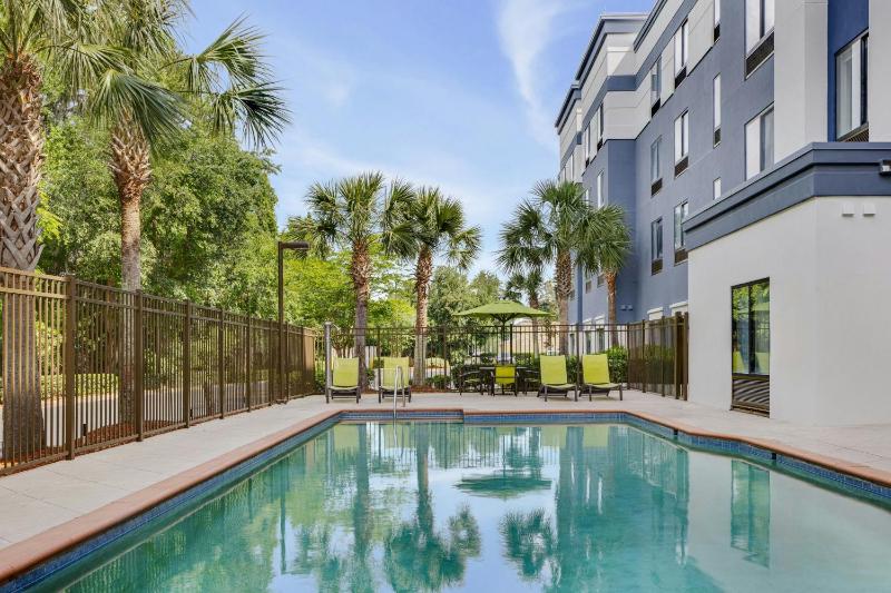 SpringHill Suites by Marriott Jacksonville North I-95 Area - image 10