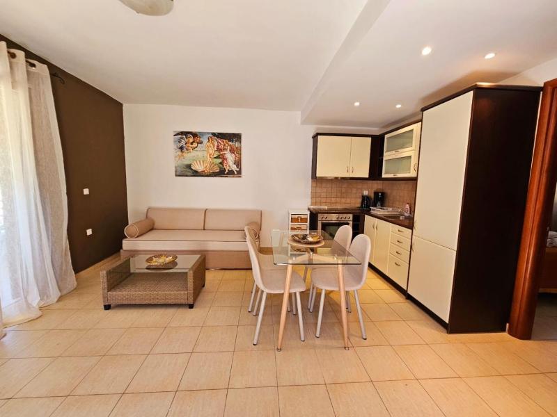 Apartment image 4