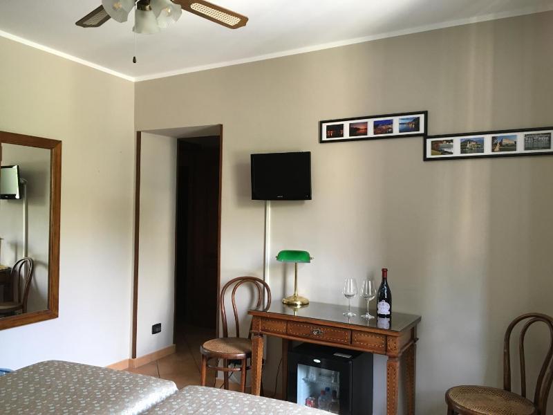 Economy Double or Twin Room image 2