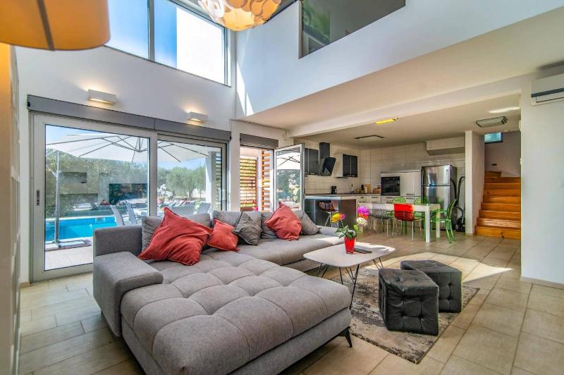Villa Tammy by Villa Plus - image 13