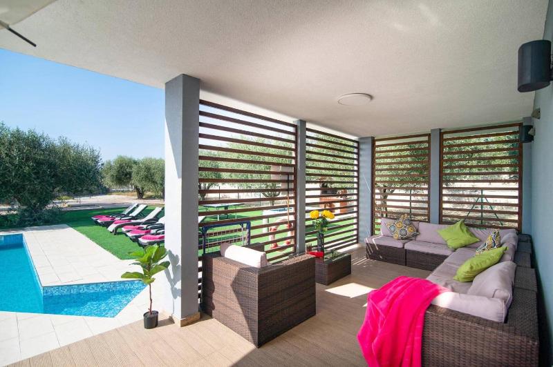 Villa Tammy by Villa Plus - image 23