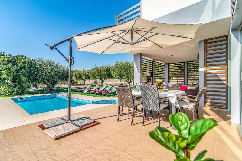 Villa Tammy by Villa Plus - image 4