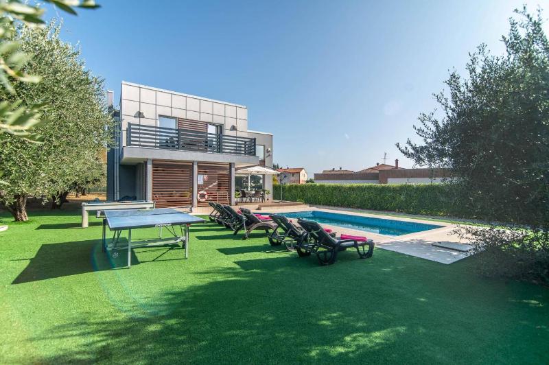 Villa Tammy by Villa Plus - image 16