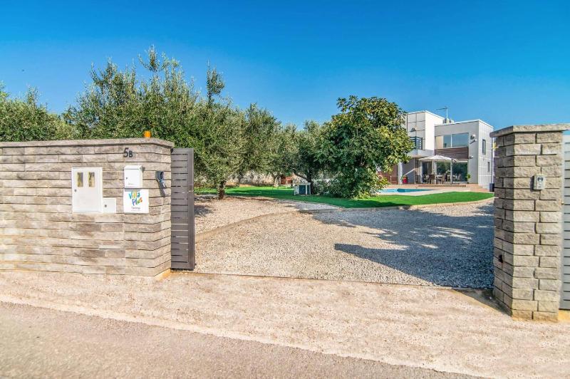 Villa Tammy by Villa Plus - image 18