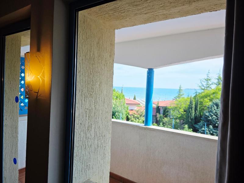 Quadruple Room with Sea View image 2