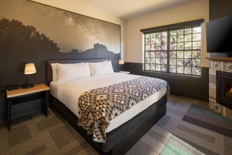 Mountain Modern Sedona Tapestry Collection by Hilton - image 20