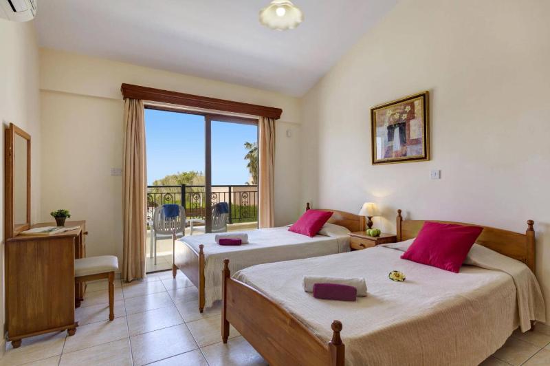Villa Heracles by Villa Plus - image 12