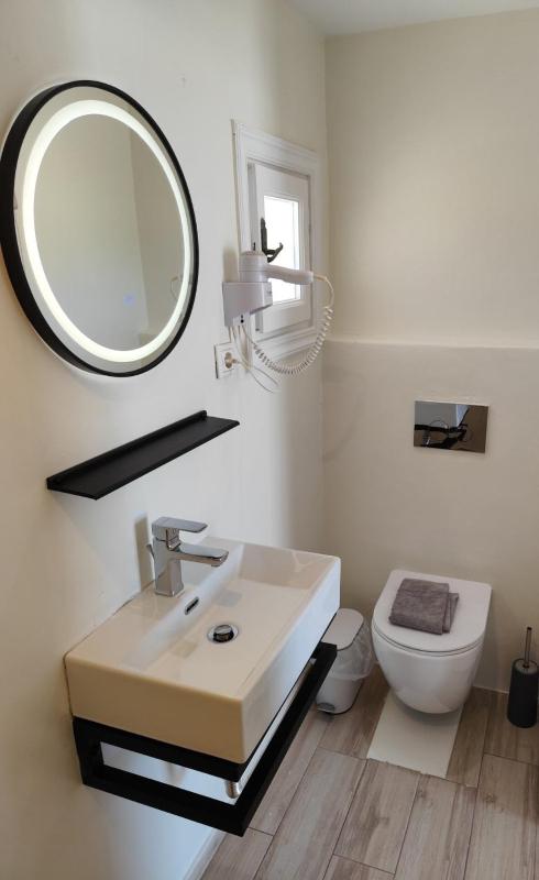 Nikos Rooms - image 5