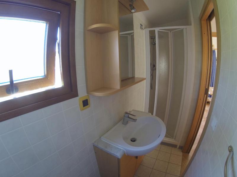 Mobile Home (3 Adults) image 2