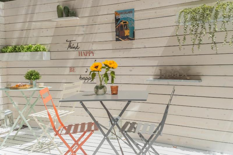 Como Dreams Apartments - Serendipity Suite - image 2