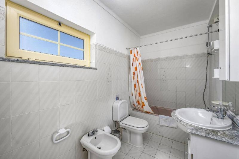 Villa Casa Lourenco by Villa Plus - image 11