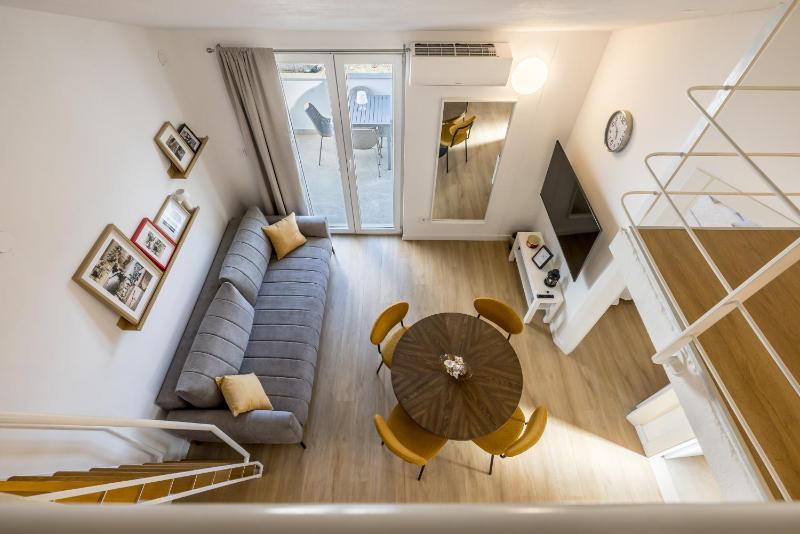 Bolotel Family & Studio Stay - image 11