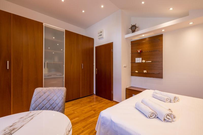 Bolotel Family & Studio Stay - image 30