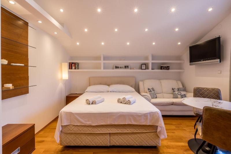 Bolotel Family & Studio Stay - image 31