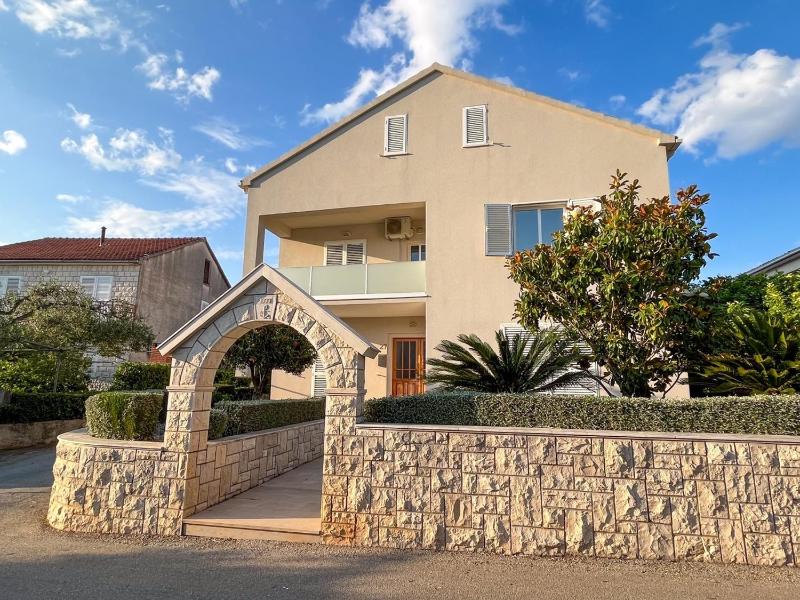 Apartments with parking space Korcula - 180 - image 23