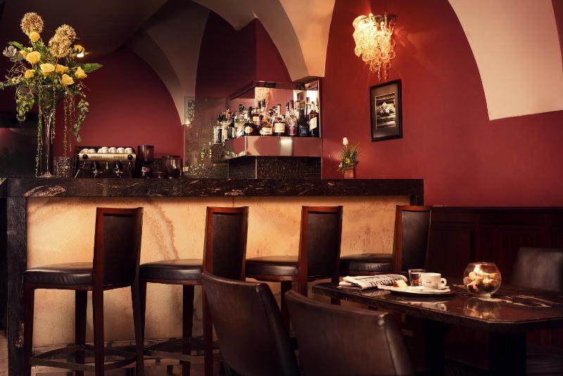 Hotel Ambassador - image 26